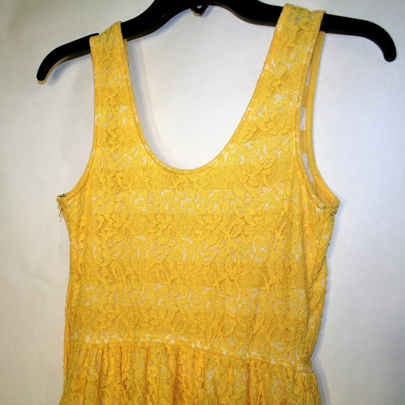 Yellow Lace striped Fit and flare dress - Picture 3 of 6